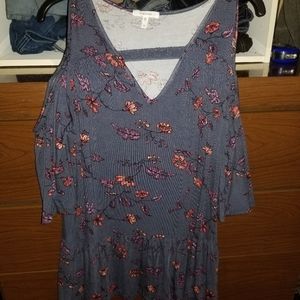 Maurices cold shoulder top small